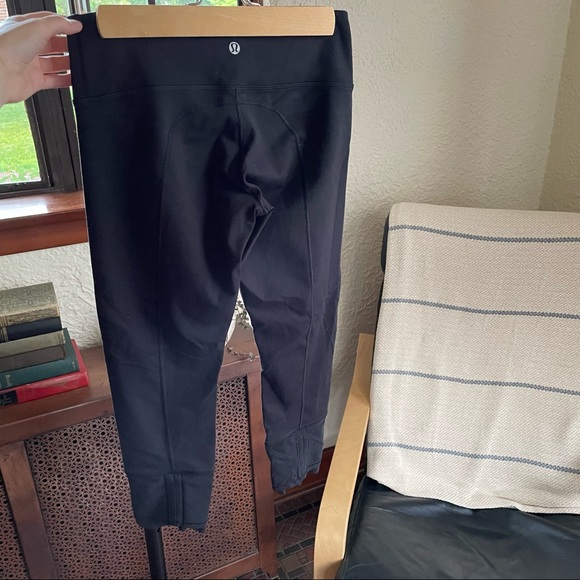 Lululemon cropped leggings with mesh bottoms - Picture 2 of 4